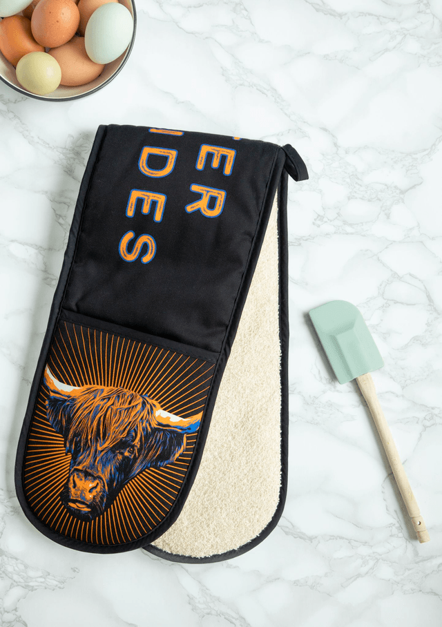 Highland Cow Outer Hebrides Double Oven Gloves